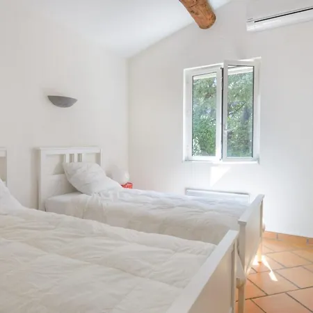 Large With Swimming Pool And Terraces Holiday home *
