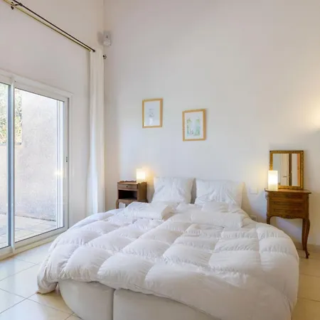 Large With Swimming Pool And Terraces * Villeneuve-lès-Avignon